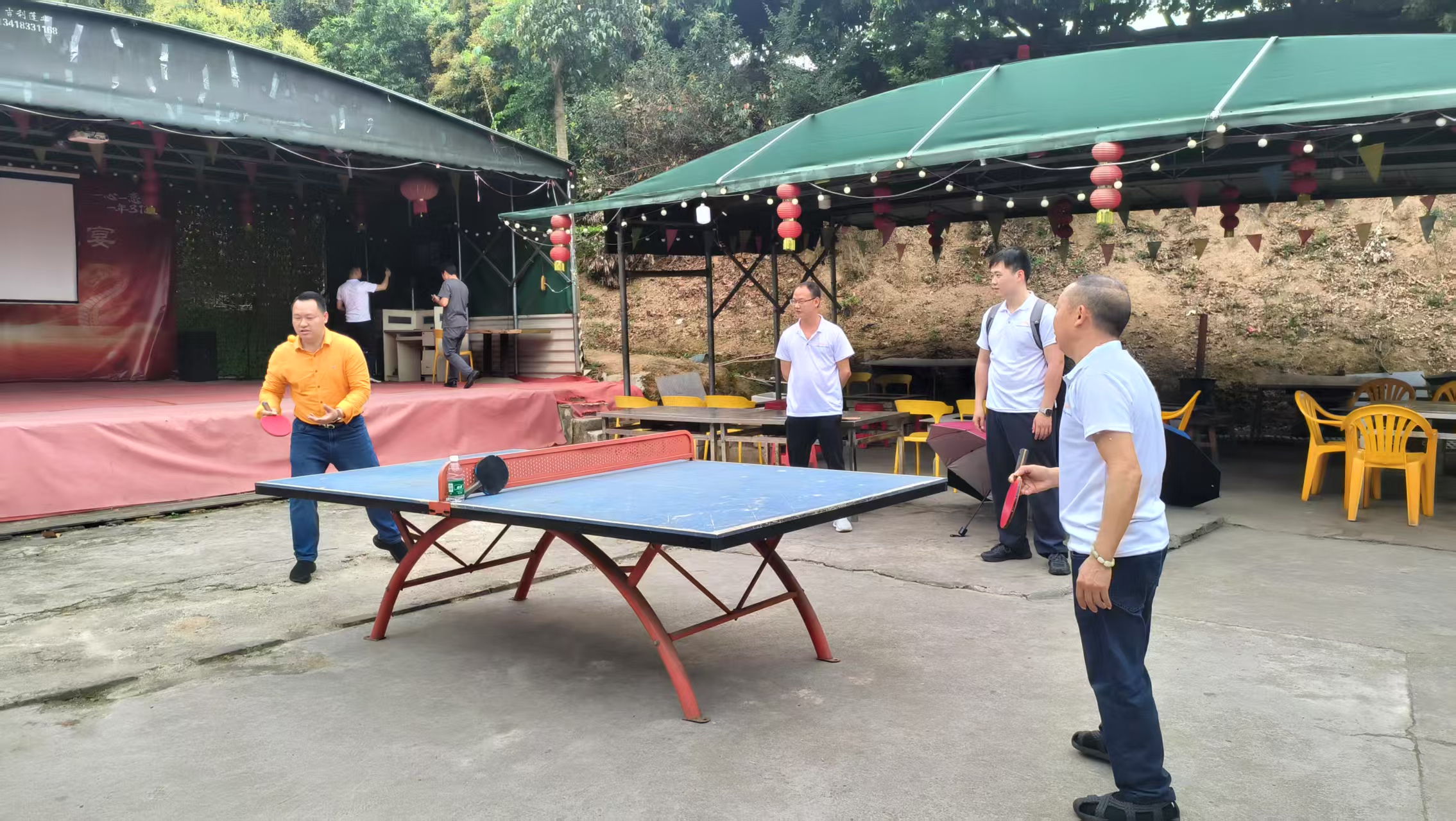 28a5201a10f442c1c4f62f2debb3e63